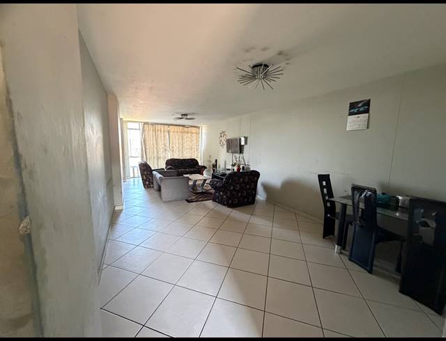 3 BEDROOM APARTMENT FOR SALE IN SUNNYSIDE